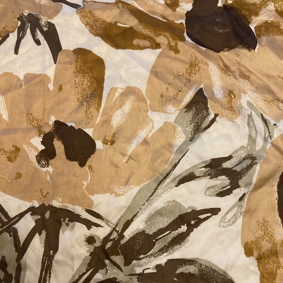 Vera Silk Scarf - Picture 3 of 3